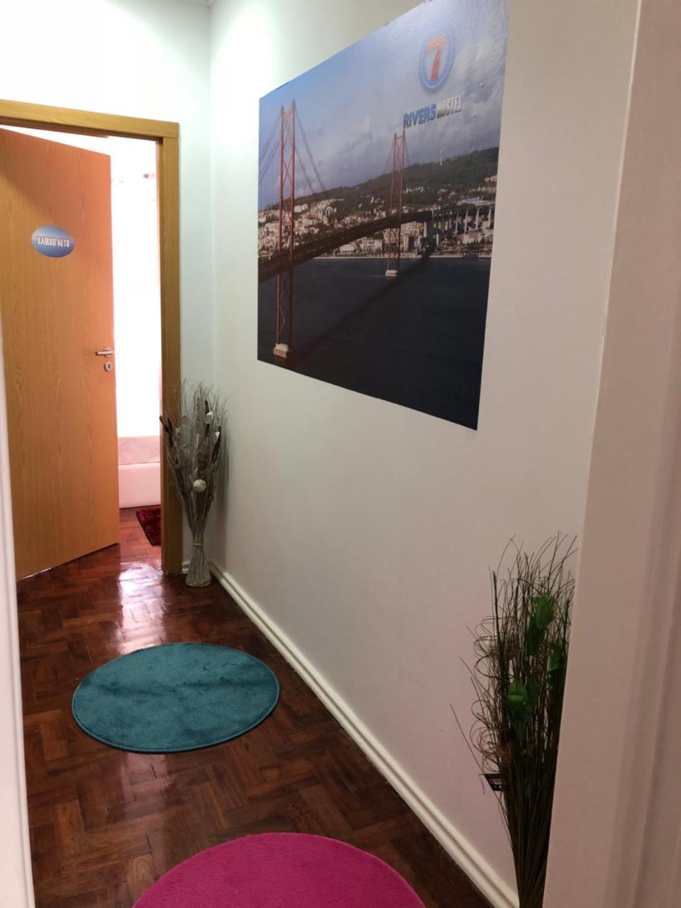 7 Rivers Hostel Lisbon Exterior photo