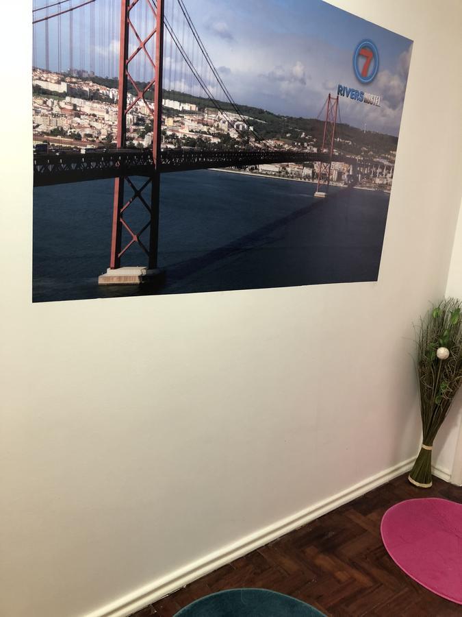 7 Rivers Hostel Lisbon Exterior photo